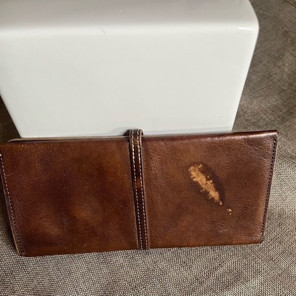 2/$30 Leteulo Wallet Brown Wallet/Organizer - Picture 2 of 9